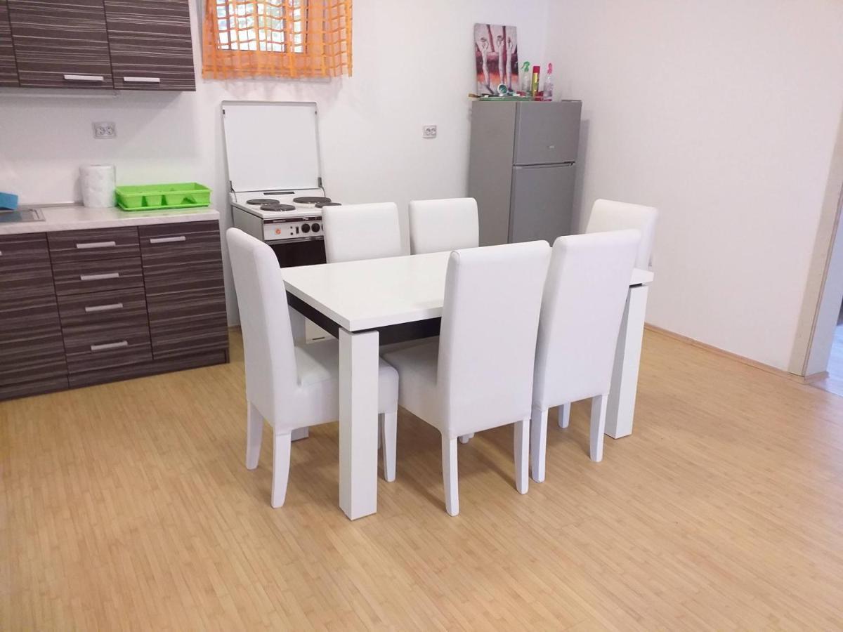 Apartmani Grza Paracin Bagian luar foto